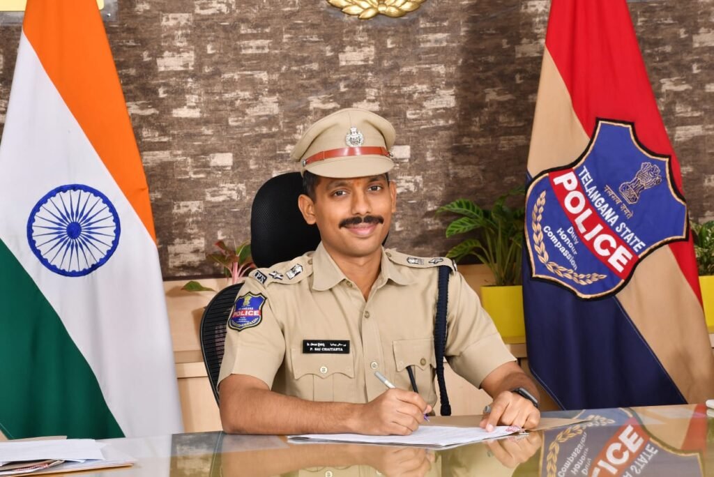 నిజామాబాదు జిల్లాలో పెట్రోల్ , డీజిల్ కొరత లేదు ఎలాంటి వదంతులను నమ్మవద్దు : పోలీస్ కమీషనర్ వెల్లడి