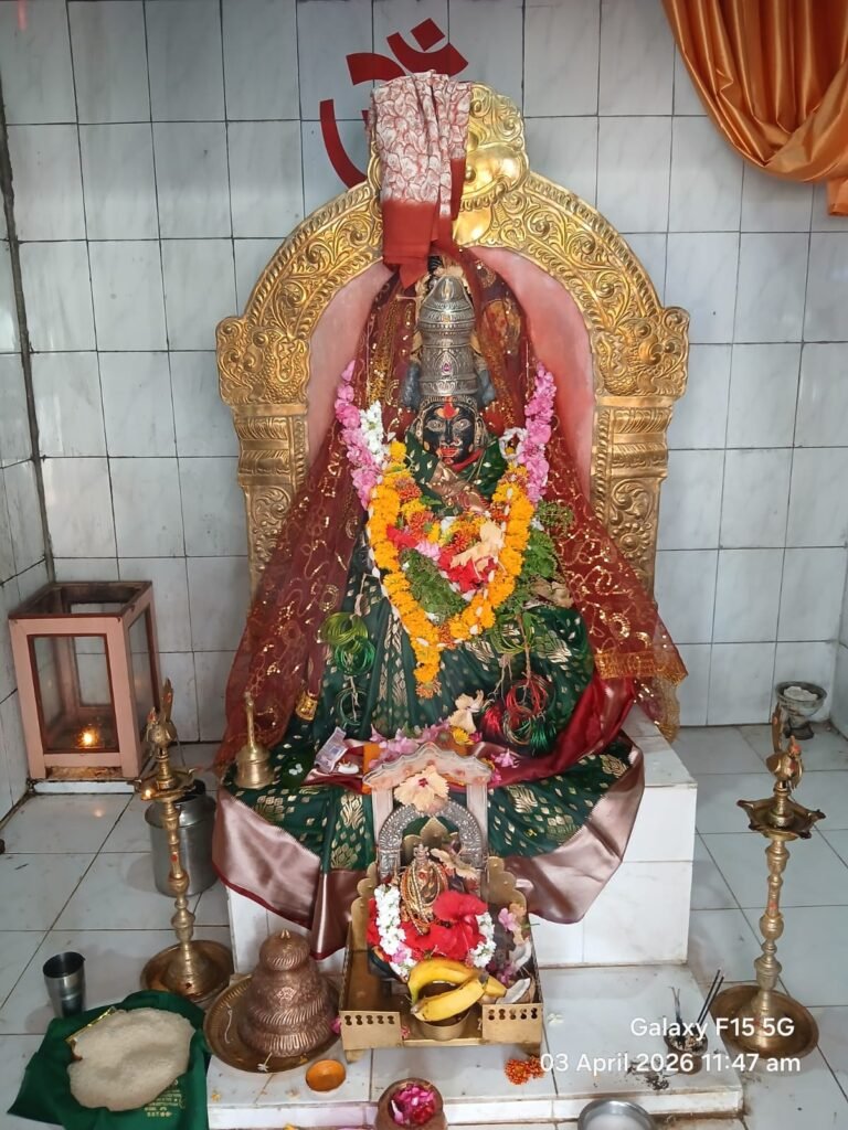  శ్రీ నిమిషంభ దేవి ఆలయంలో పూజలు – అన్నదానం