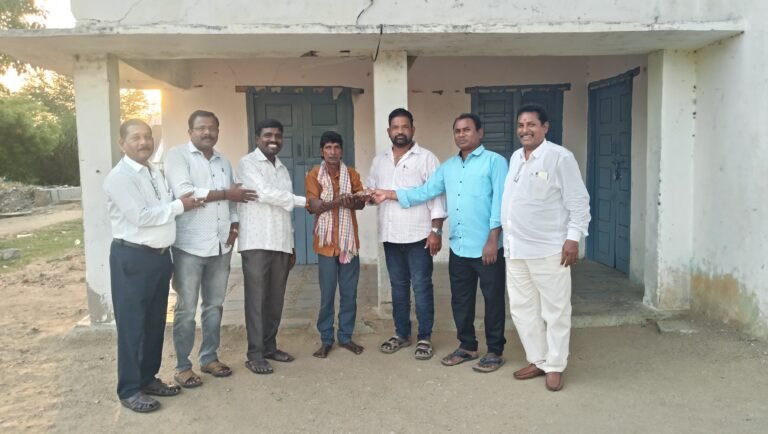 ఆర్థిక సహాయం అందజేత