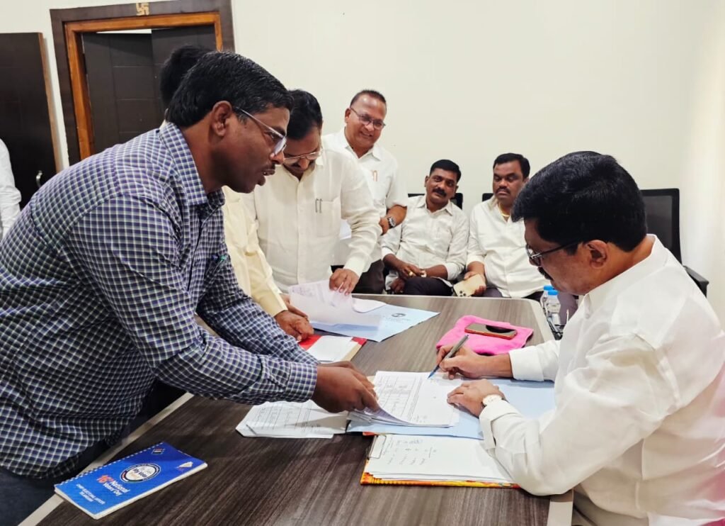 కళ్యాణ లక్ష్మి లబ్ధిదారులకు లక్ష, తులం బంగారం ఇవ్వాలి_ ఎమ్మెల్యే ప్రశాంత్ రెడ్డి డిమాండ్