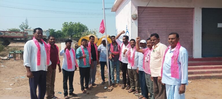 బీఆర్‌ఎస్ ఆవిర్భావ దినోత్సవం… మెండోరలో జోష్!