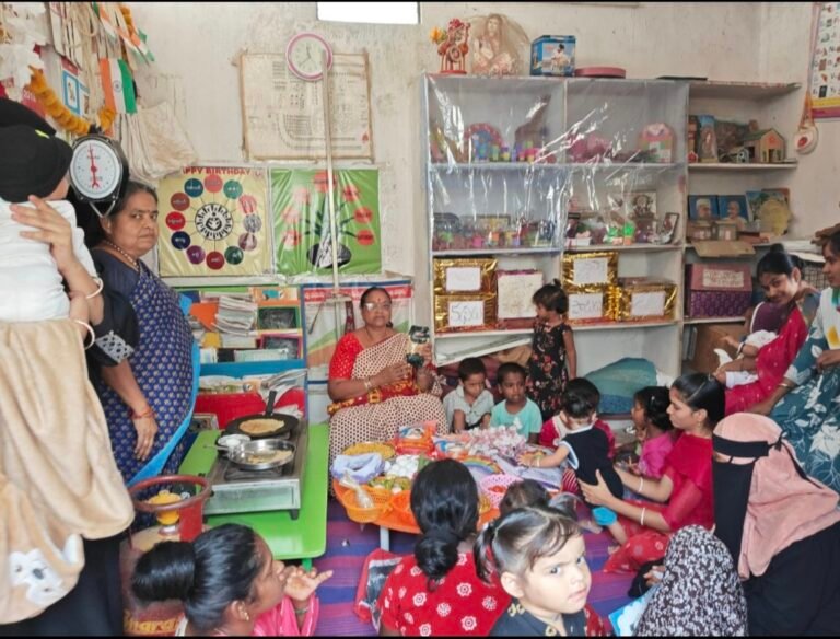 ఆర్మూర్ రంగాచారి నగర్ లోని అంగన్వాడీ కేంద్రంలో “పోషణ మాసం” నిర్వహణ..
