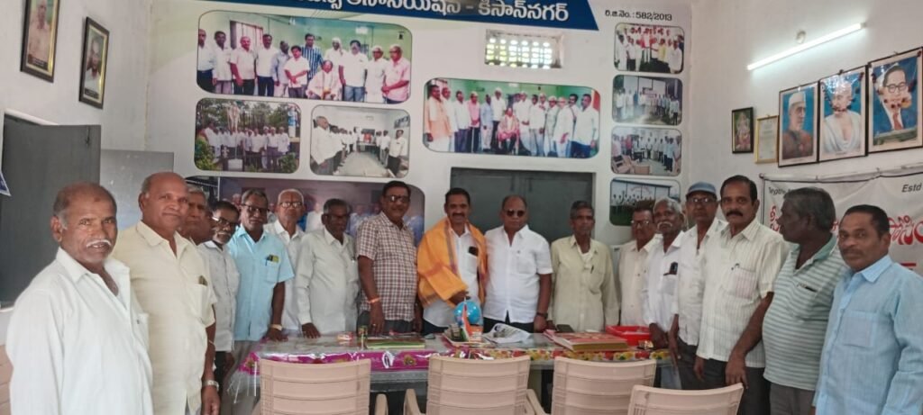 చాట్ల నరేష్ కు సన్మానము