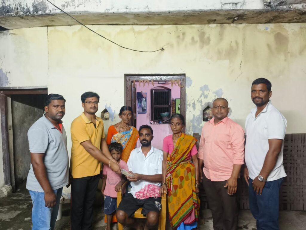 భరోసా స్వచ్ఛంద సేవా సంస్థ, వేల్పూర్ ఆధ్వర్యంలో ఆర్థిక సహాయం అందజేత..
