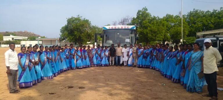 మహిళా సాధికారతకు రేవంత్ రెడ్డి ప్రోత్సాహం… బాల్కొండ మండల సమాఖ్యకు ఆర్టీసి బస్సు
