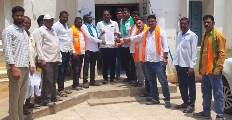 యూరియా యాప్ లో ఇబ్బందులు తొలగించాలి