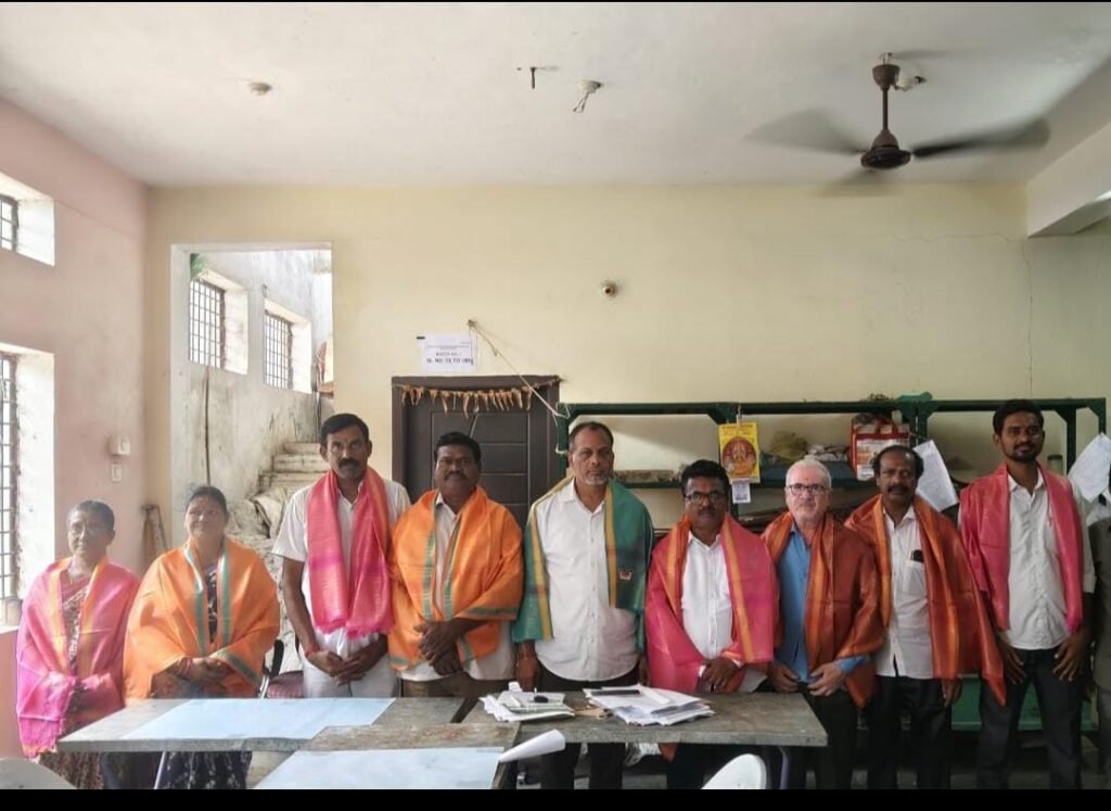 ఆర్మూర్ చేనేత సహకార ఉత్పత్తి విక్రయ సంఘ చైర్మన్ గా చెన్న రవికుమార్ ఎన్నిక…