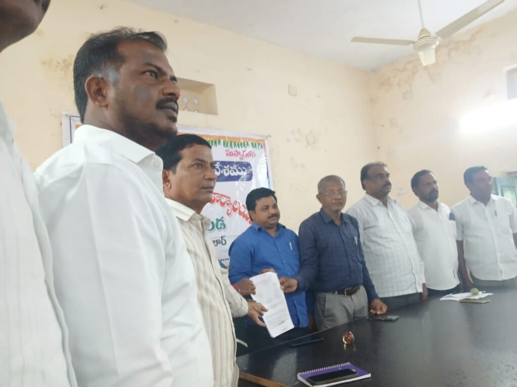 బాల్కొండలో తెలంగాణ పబ్లిక్ స్కూల్ ఏర్పాటు చేయాలి