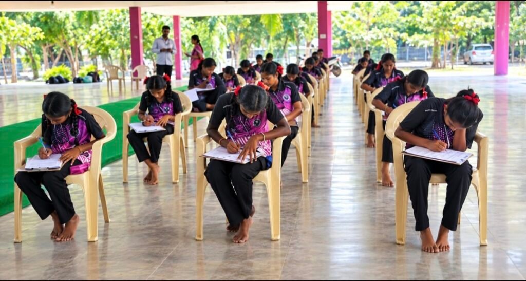 సృజనాత్మకతకు నిలువుటద్దం వ్యాసరచన పోటీలు